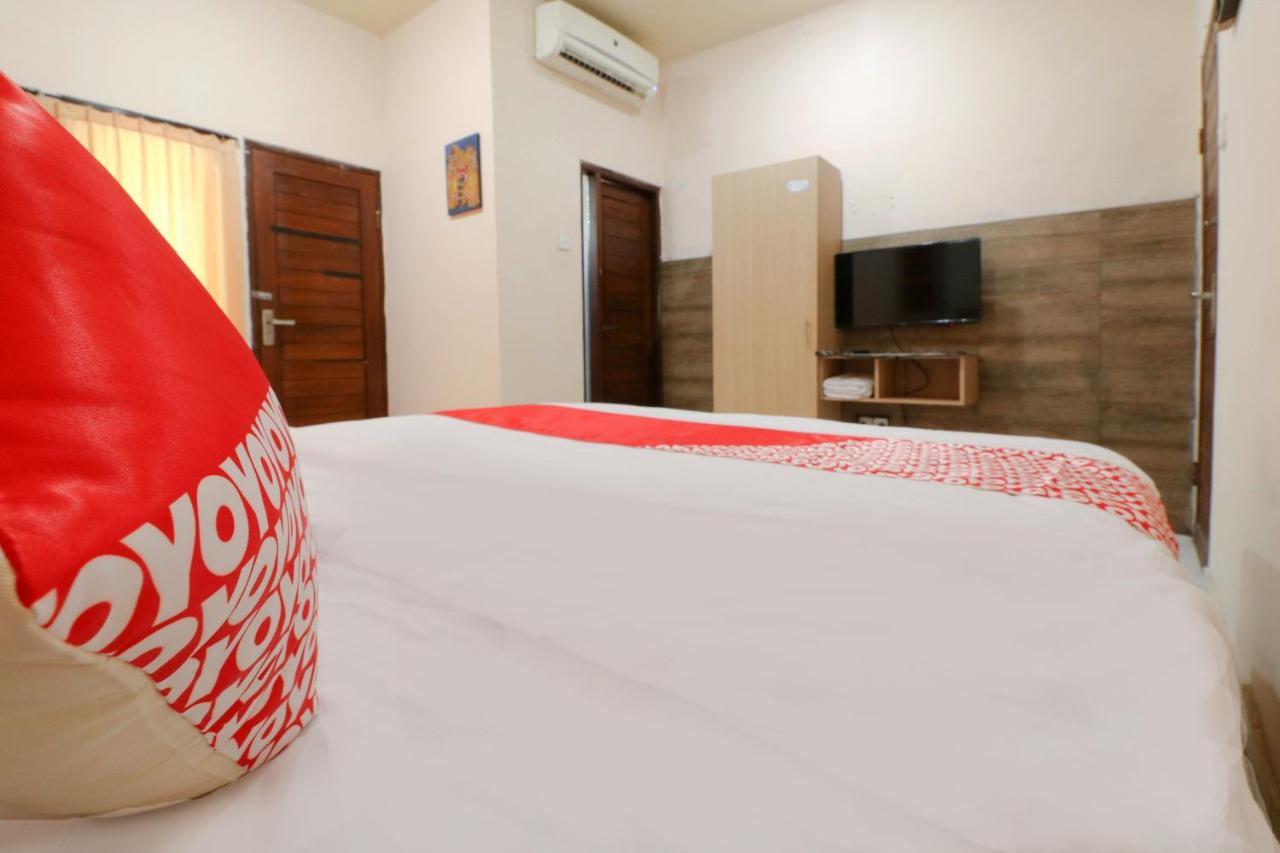 Oyo 2581 Ketut Smile Hotel Denpasar  Luaran gambar