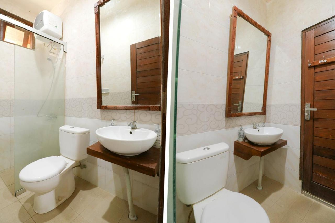 Oyo 2581 Ketut Smile Hotel Denpasar  Luaran gambar