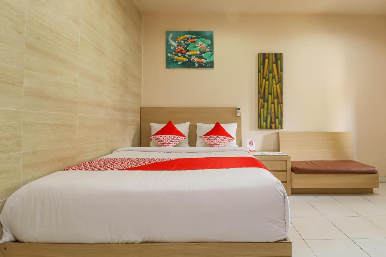 Oyo 2581 Ketut Smile Hotel Denpasar  Luaran gambar