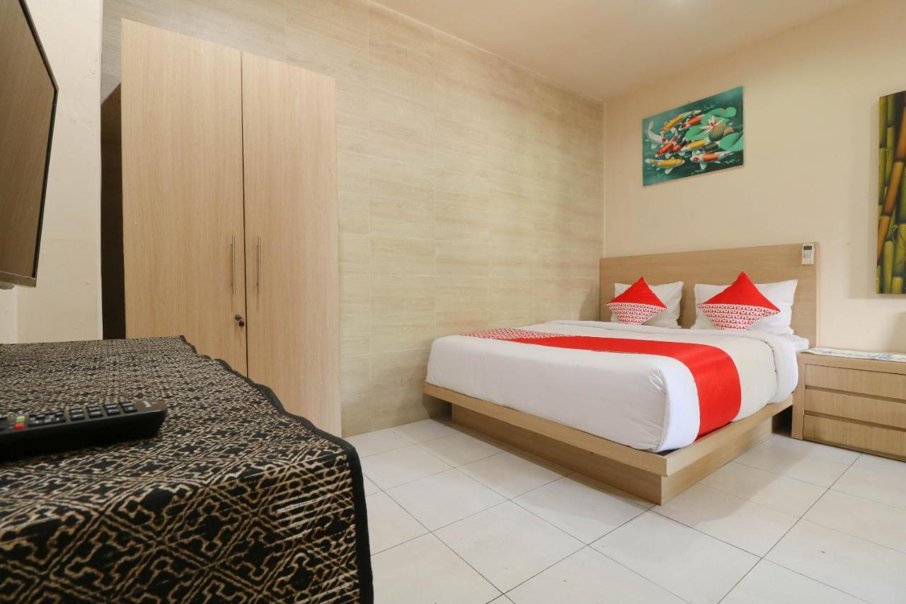 Oyo 2581 Ketut Smile Hotel Denpasar  Luaran gambar