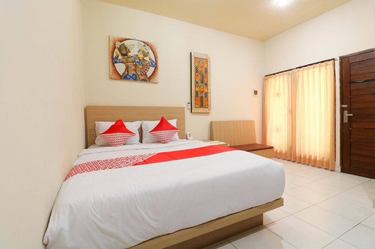 Oyo 2581 Ketut Smile Hotel Denpasar  Luaran gambar