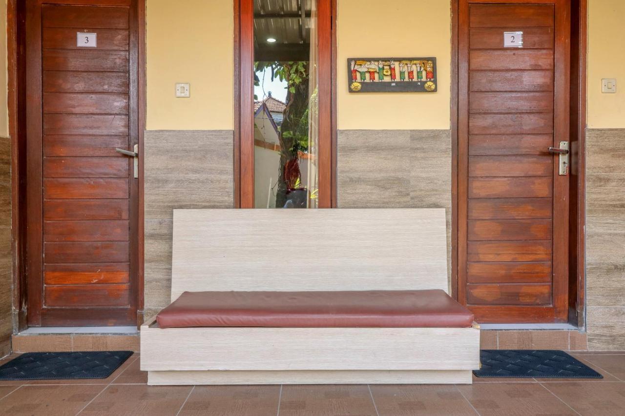 Oyo 2581 Ketut Smile Hotel Denpasar  Luaran gambar
