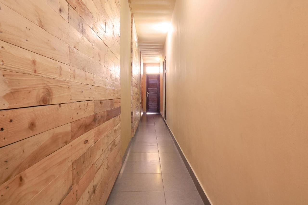 Oyo 2581 Ketut Smile Hotel Denpasar  Luaran gambar